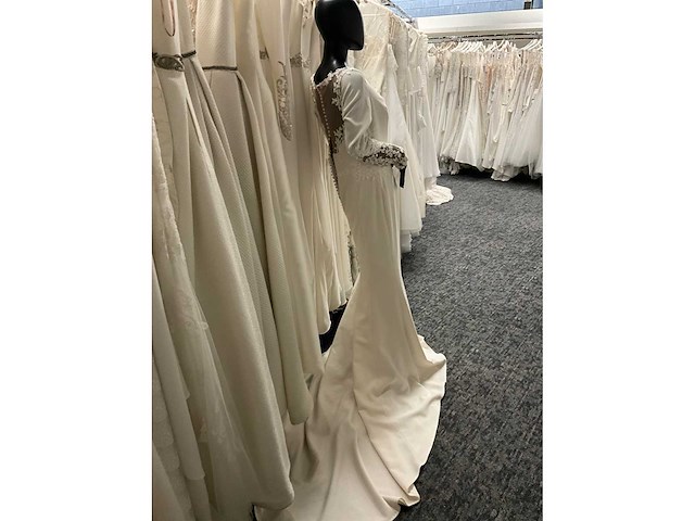 32 bruidsjurken cabotine (totaalprijs) - afbeelding 45 van  65