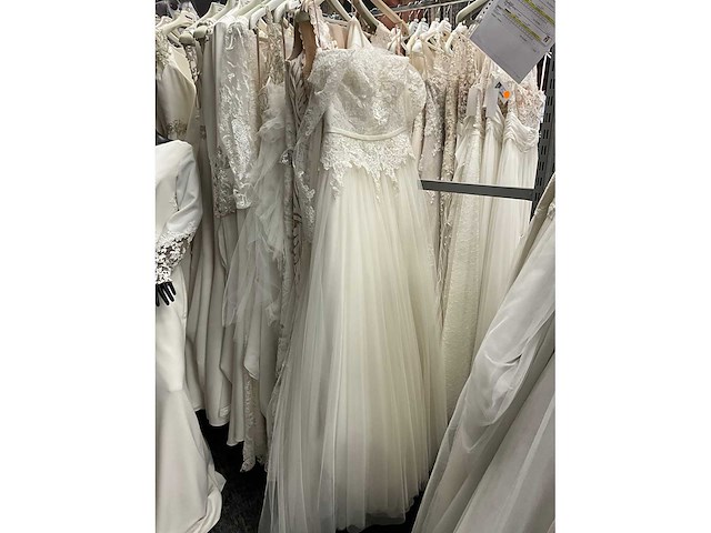 32 bruidsjurken cabotine (totaalprijs) - afbeelding 56 van  65