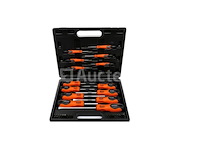 32-delige set (schroevendraaiers, messen) kraft&dele in een doos