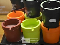 ±32 div soorten asbakken - afbeelding 3 van  3