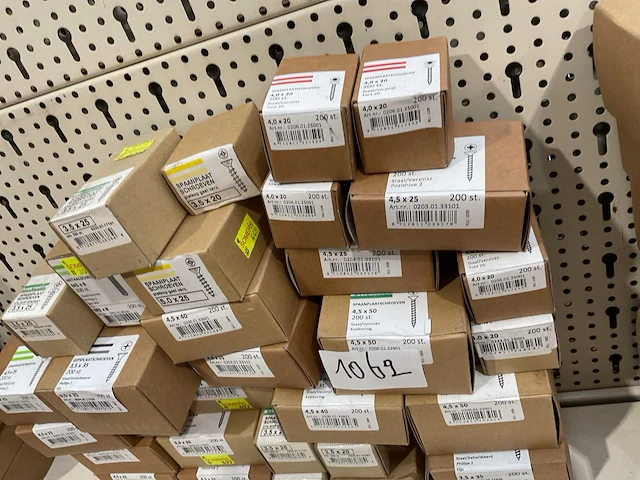 32 dozen hout schroeven - afbeelding 3 van  6