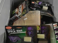 ±32 pakjes make up carnaval - afbeelding 1 van  3