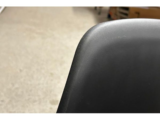 32 stoelen + 4 karren - afbeelding 3 van  9