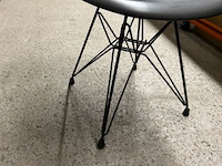 32 stoelen + 4 karren - afbeelding 4 van  9