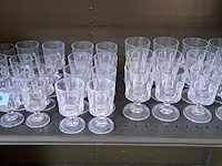 32 vintage glazen - afbeelding 1 van  2