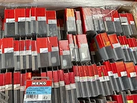 3200 blisters bevestigingen - afbeelding 9 van  19