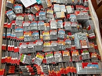 3200 blisters bevestigingen - afbeelding 13 van  19