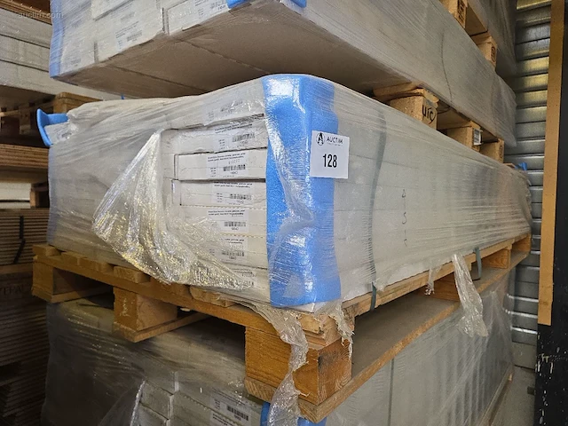 326m2 326 diverse parket vloeren - afbeelding 10 van  12