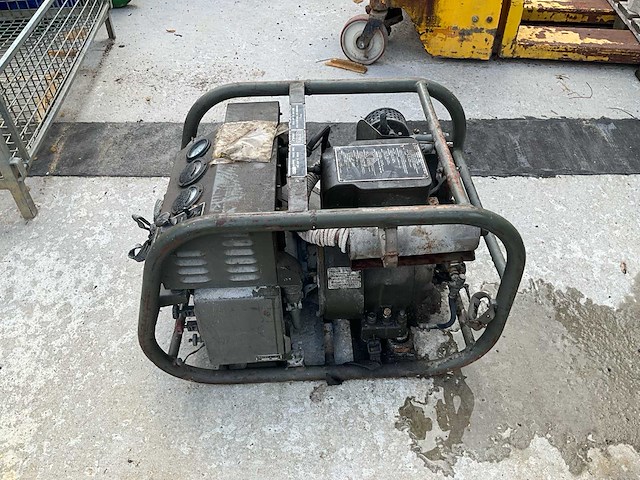 32v 500w dc generator set benzine - afbeelding 2 van  9