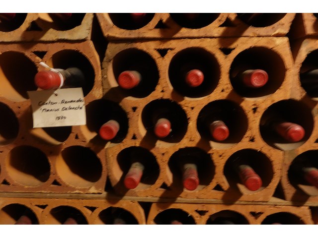 32x 75cl corton renardes marius delarche 1974 - afbeelding 5 van  5