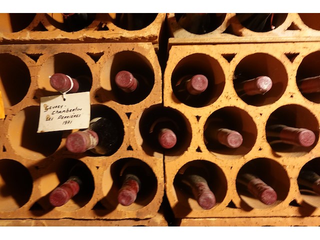 32x 75cl gevrey chambertin les perrières 1971 - afbeelding 5 van  5