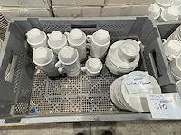 33 kopjes en schotel - afbeelding 1 van  2