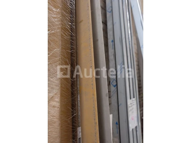 33 neolife gelakte aluminium hoekprofielen - afbeelding 4 van  5
