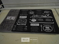 ±33 plastieken onderleggers ±43x28cm - afbeelding 1 van  3