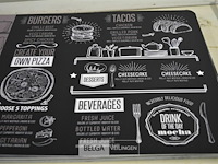 ±33 plastieken onderleggers ±43x28cm - afbeelding 3 van  3