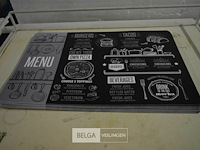 ±33 plastieken onderleggers ±43x28cm - afbeelding 1 van  3