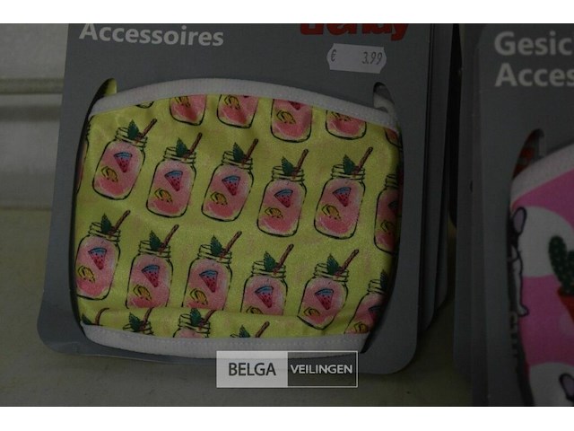 33 stoffen mondmaskers - afbeelding 2 van  3