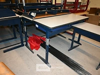 ± 33x schoolbanken - afbeelding 3 van  6