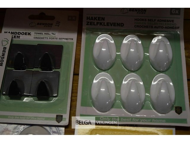 ±34 pakjes zelfklevende haakjes - afbeelding 3 van  4