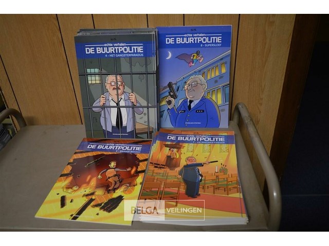 ±34 stripverhalen; de buurtpolitie - afbeelding 1 van  3
