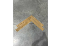 34,8 m² coretec visgraat spc-vloer - afbeelding 1 van  3