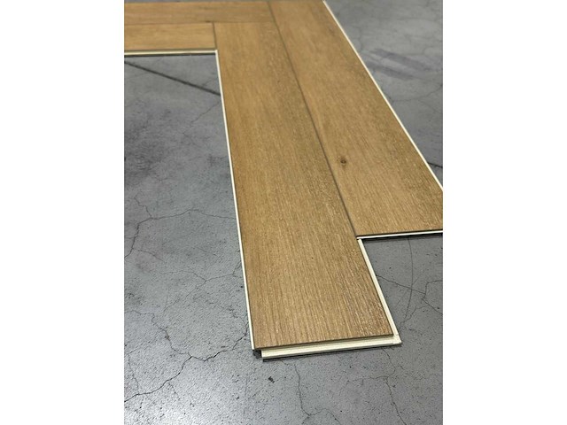 34,8 m² coretec visgraat spc-vloer - afbeelding 2 van  3