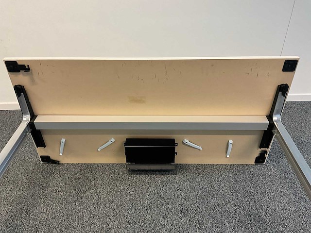 3480 u-connect table special - desktable (4x) - afbeelding 7 van  8