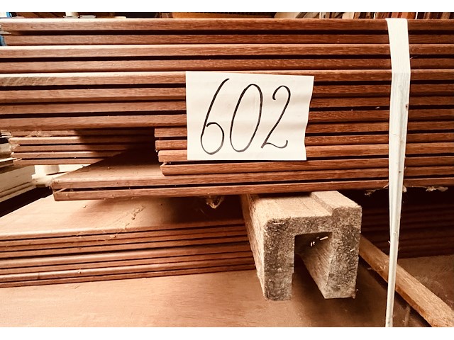 34,8m² massaranduba terrasplank model hardwoodclip lengte 2150-1800mm - afbeelding 1 van  5