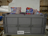 ±35 bakjes met sponsjes - afbeelding 1 van  4