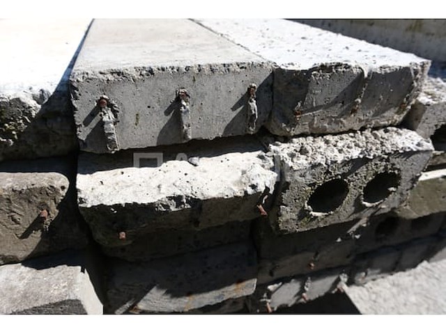 35 betonnen latei 120x14x6 - afbeelding 5 van  6