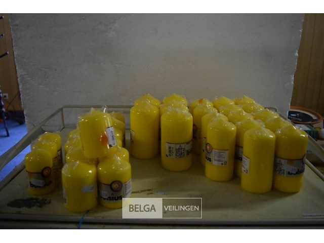 ±35 div maten gele kaarsen - afbeelding 1 van  2