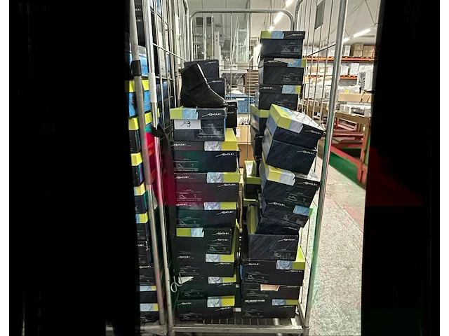 35 paar orthopedische schoenen - afbeelding 6 van  6
