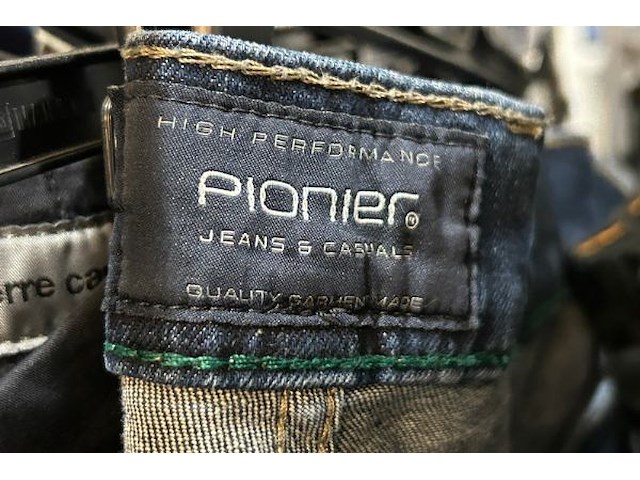 35 shorts - afbeelding 3 van  11