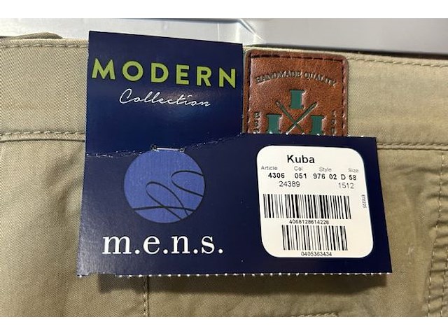 35 shorts - afbeelding 8 van  11