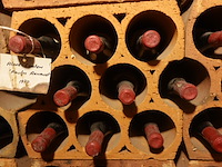 35x 75cl aloxe corton paulin arnaud 1970 - afbeelding 11 van  11