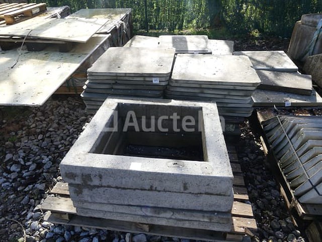 36 betonnen deksels 70x70 cm - afbeelding 2 van  5