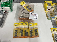 36 blisters met nagel klemmen