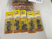 36 blisters met nagel klemmen - afbeelding 3 van  4