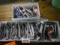 ±36 zonnebrillen - afbeelding 1 van  4