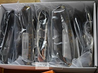 ±36 zonnebrillen - afbeelding 2 van  4