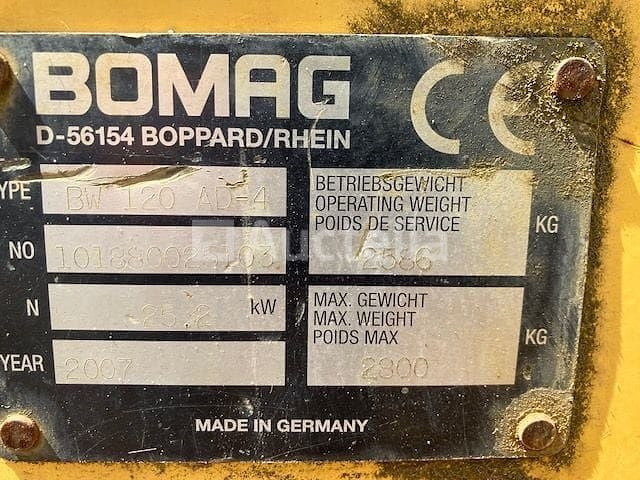 3616003-4 - bomag bw120ad-4 uit 2007 met 3158 uur - afbeelding 2 van  10
