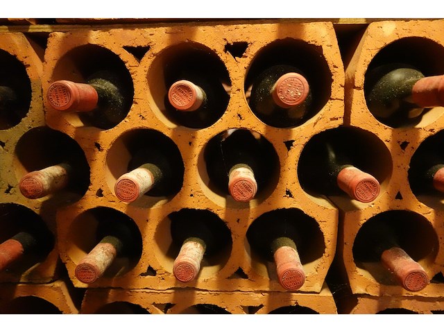 36x 75cl chateau de sales 1975 - afbeelding 4 van  6