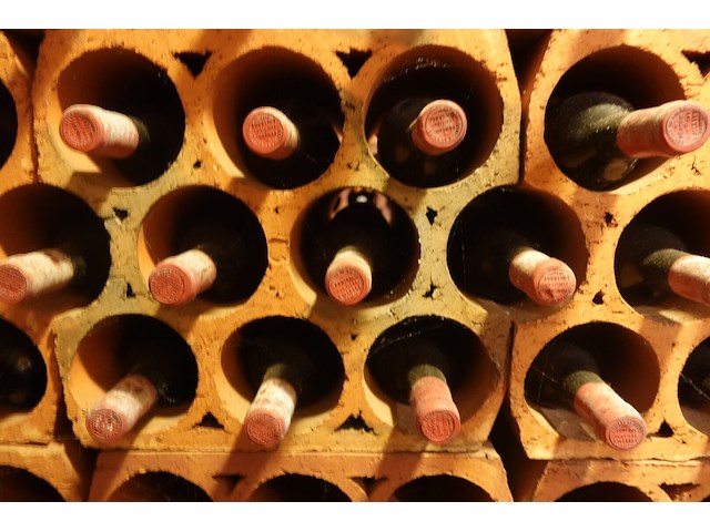 36x 75cl chateau de sales 1975 - afbeelding 5 van  6