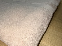 36x douchehanddoek roze - afbeelding 2 van  5