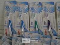 ±37 elina dent tandenborstels - afbeelding 2 van  2