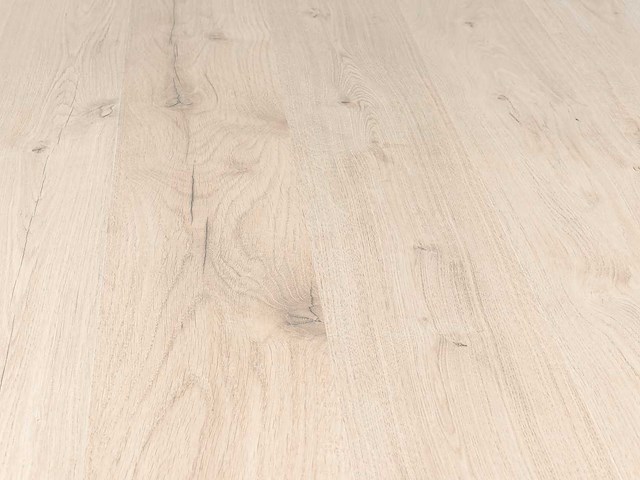 37 m2 laminaat plank - 1383 x 193 x 7 mm - afbeelding 1 van  4