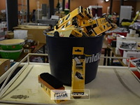 37 schoenpoetsmateriaal - afbeelding 2 van  3