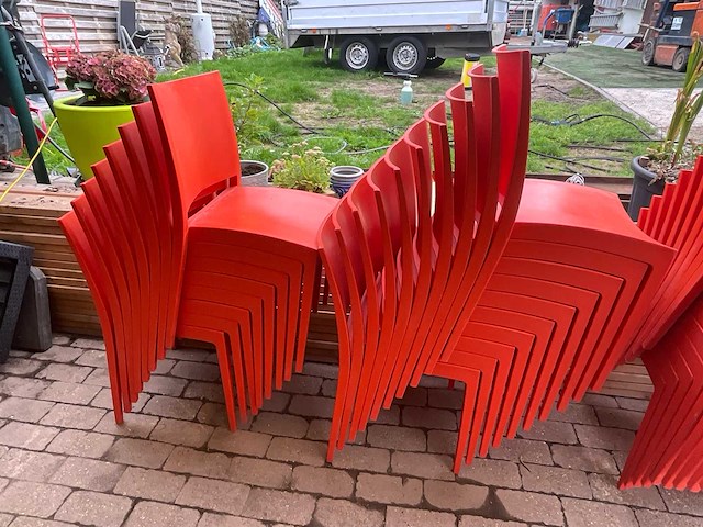 37 tuinstoelen - afbeelding 1 van  1