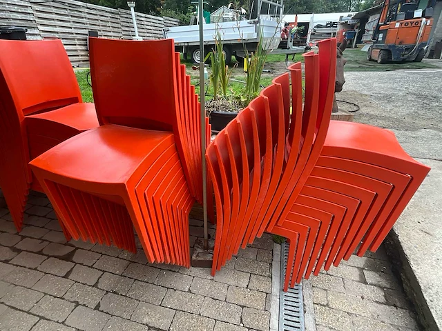 37 tuinstoelen - afbeelding 2 van  2