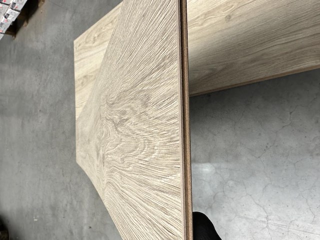 37,71 m² laminaatvloer 8mm - afbeelding 3 van  3